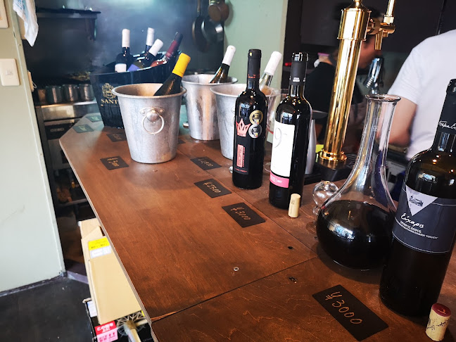 〒900-0033 沖縄県那覇市久米２丁目９−１１ Abc久米ビル 1 階