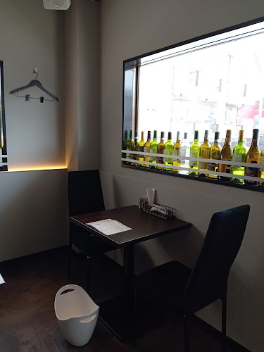 らぁ麺しら山 - 飲食業