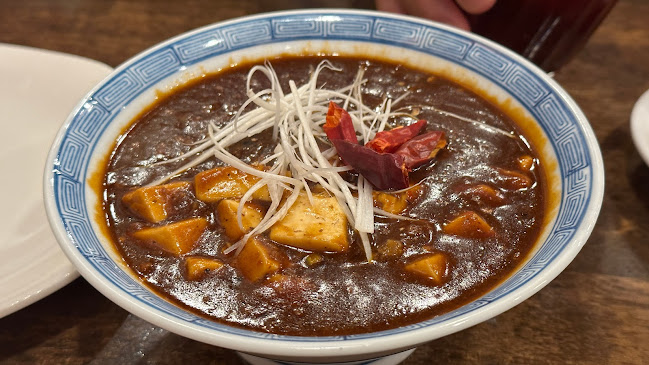 〒905-0017 沖縄県名護市大中１丁目５−５