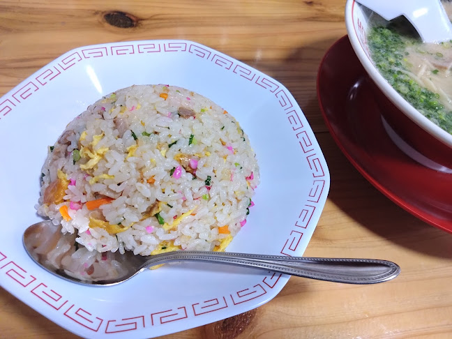 丸久ラーメン宜野湾店 - 飲食業