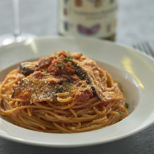 ワインの酒場。ディプント 大宮西口店 - 飲食業