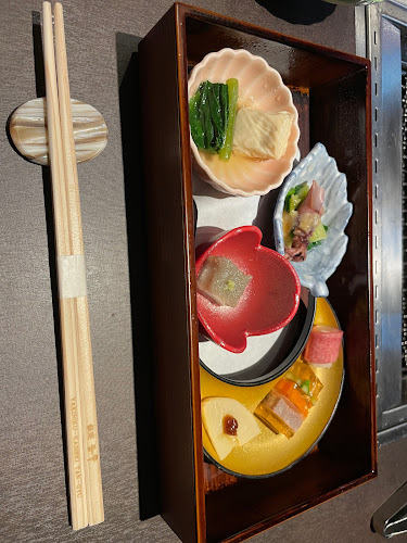 焼肉会席 舌牛 銀座店 - 飲食業