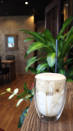 〒813-0042 福岡県福岡市東区舞松原２丁目１０−７