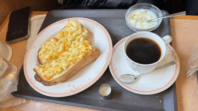 Opinii despre 喫茶ヨツツジ în 大阪市 - 飲食業