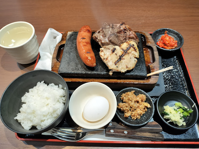 〒509-0126 岐阜県各務原市鵜沼東町６丁目７−７