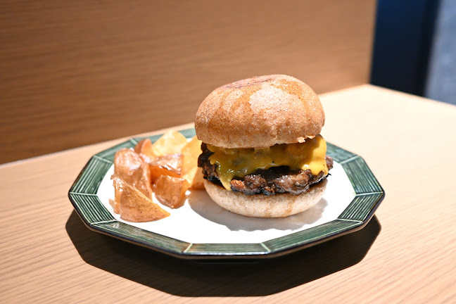 BRISKSTAND UMEDA - 飲食業