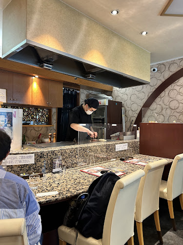 〒920-0855 石川県金沢市武蔵町１５−１ 金沢エムザ B1F