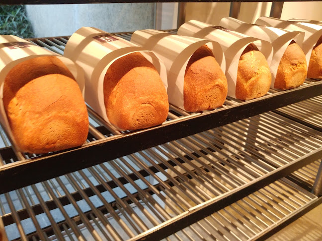 〒180-0004 東京都武蔵野市吉祥寺本町２丁目２８−２