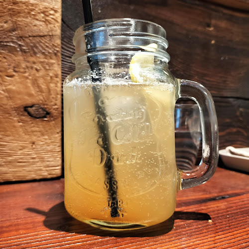 Chillax Burgers＆Wine