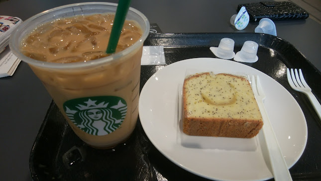 Opinii despre スターバックス コーヒー リバーウォーク北九州デコシティ店 în 北九州市 - 飲食業