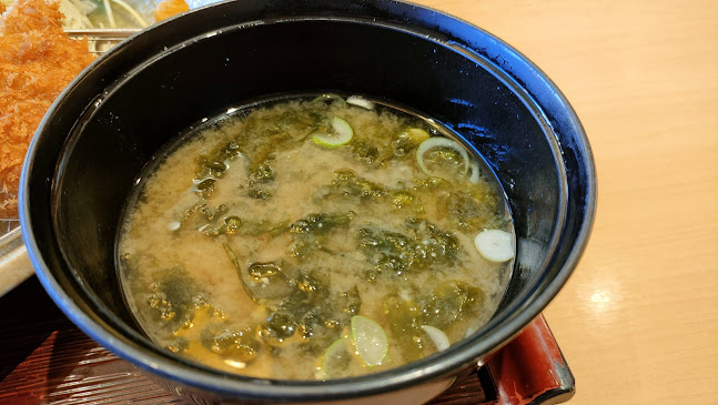 〒343-0832 埼玉県越谷市南町３丁目１０−２４