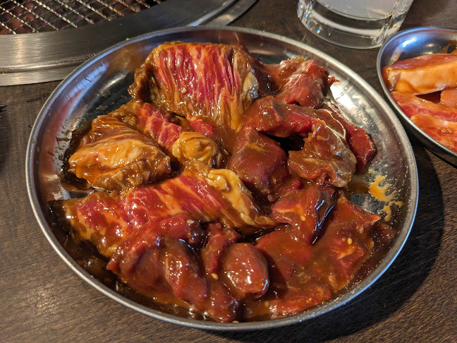 焼肉ホルモンまるよし精肉店 天六店 - 大阪市