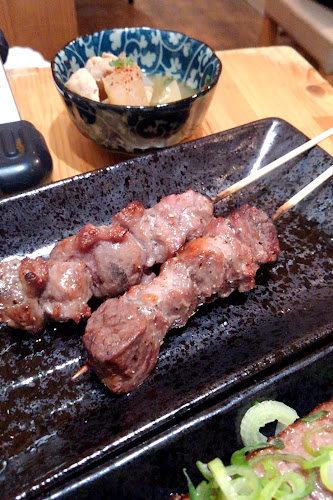 Comentarii opinii despre 炭火串焼き やきとん 正一郎