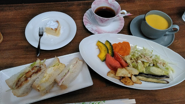 Opinii despre ギャラリー＆カフェ みやび în 金沢市 - 飲食業