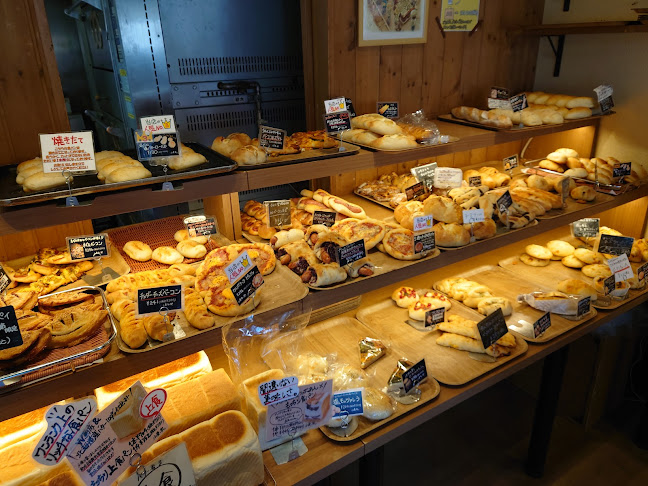 パンパーネ 六田店