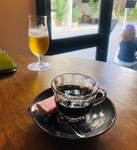 Opinii despre 御成バー în 鎌倉市 - 飲食業