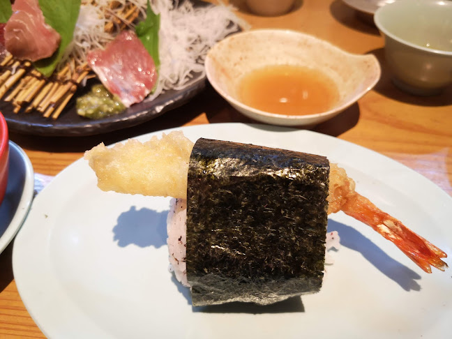 Opinii despre 東通りまぐろセンター în 大阪市 - 飲食業