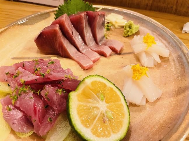 〒780-0841 高知県高知市帯屋町１丁目１５−１０ 帯屋町ビル １Ｆ奥