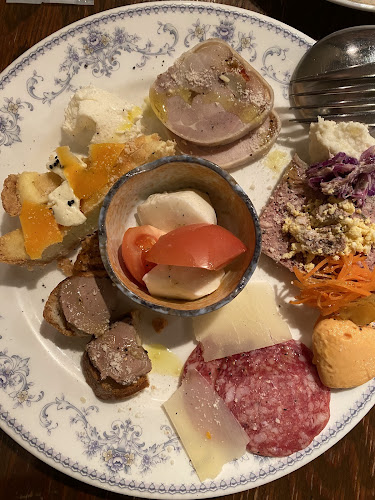 オステリア ジリ - 飲食業