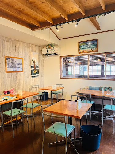 Opinii despre K-Ohana's Surf Locker & Cafe Dining în 茅ヶ崎市 - 飲食業