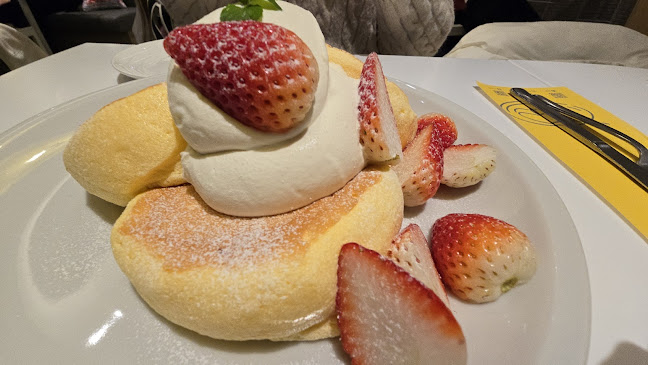 〒530-0017 大阪府大阪市北区角田町３−２５ 梅田エスト １Ｆ