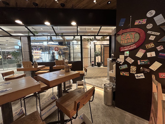 プラチナフィッシュクラフト ビア バル アトレ川崎店