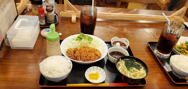 〒905-0013 沖縄県名護市城１丁目４−１１ 名護市営市場 ２階