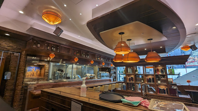 メゾンカイザー 伊勢丹立川店 - 飲食業