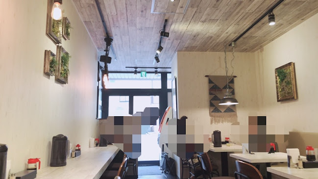 〒001-0018 北海道札幌市北区北１８条西４丁目１−１ 北１８条駅光ハイツ