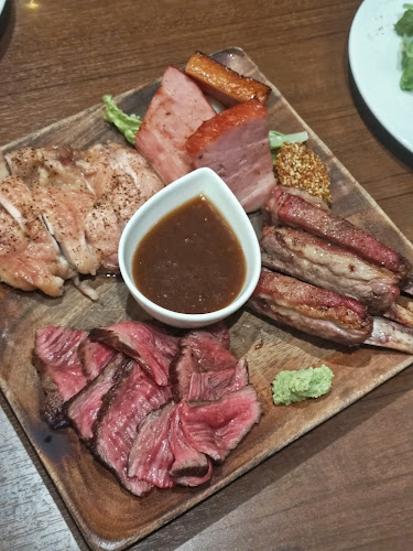 秋葉原ダイニング ラフィーネ - 飲食業