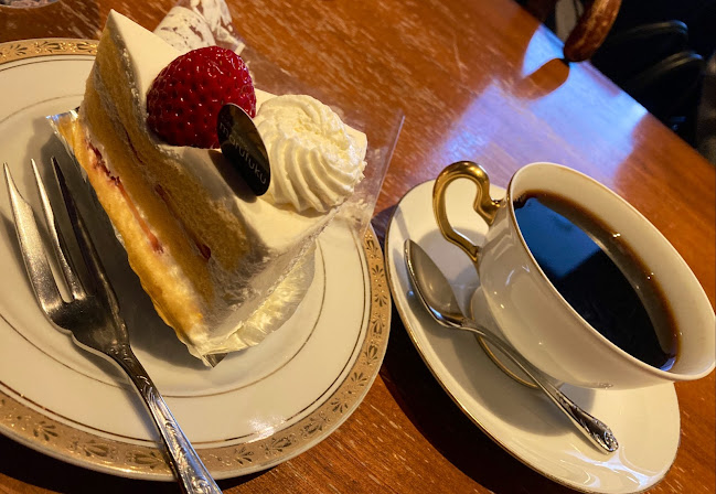 〒561-1123 大阪府高槻市芥川町１丁目１−１ JR高槻駅NKビル 2F