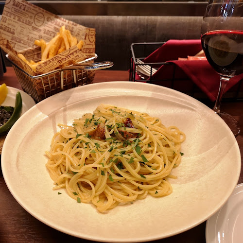 〒105-0004 東京都港区新橋３丁目１３−４ eatus新橋1F