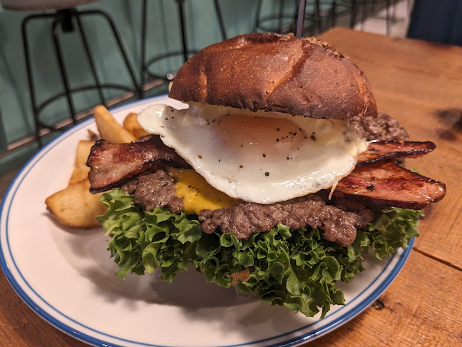 Chillax Burgers＆Wine - 飲食業