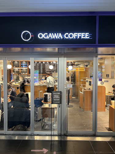 〒600-8216 京都府京都市下京区東塩小路町５７９−１６ ホテル法華クラブ京都 地下鉄京都駅コンコース中央1改札口北側コトチカ京都内