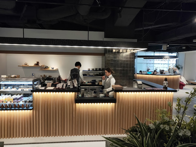 〒530-0001 大阪府大阪市北区梅田１丁目８−１６ ヒルトンプラザイースト5階