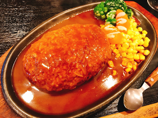 〒410-0836 静岡県沼津市吉田町２５−１８