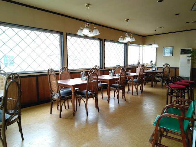 ピガール - 飲食業