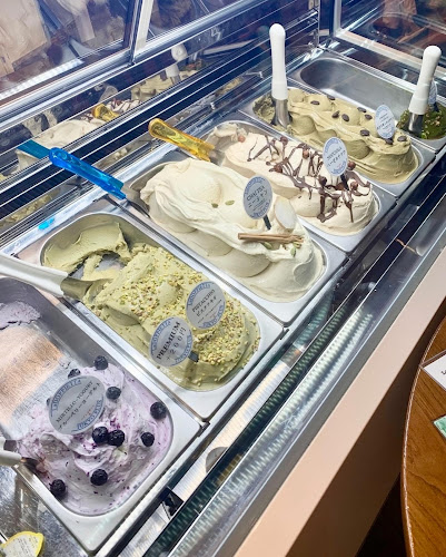 La TRIPLETTA ラ・トリプレッタ - 飲食業