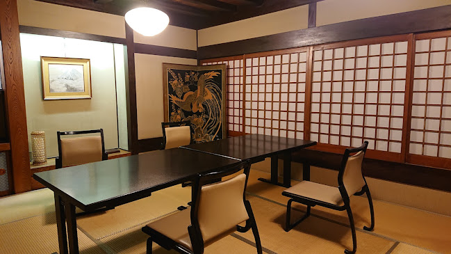 Opinii despre すし丸 本店 în 松山市 - 飲食業