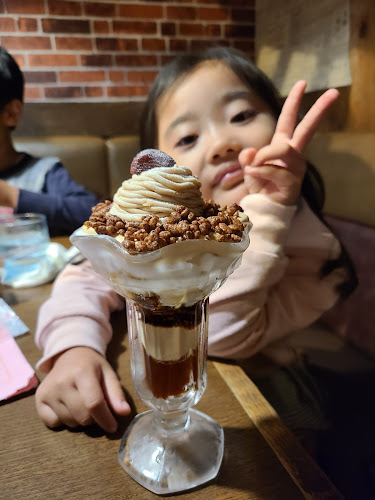 〒634-0006 奈良県橿原市新賀町１５７−２