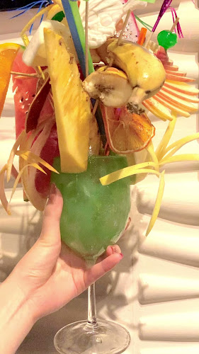 Opinii despre BAR New Cinema Paradise 赤坂見附 în 港区 - 飲食業