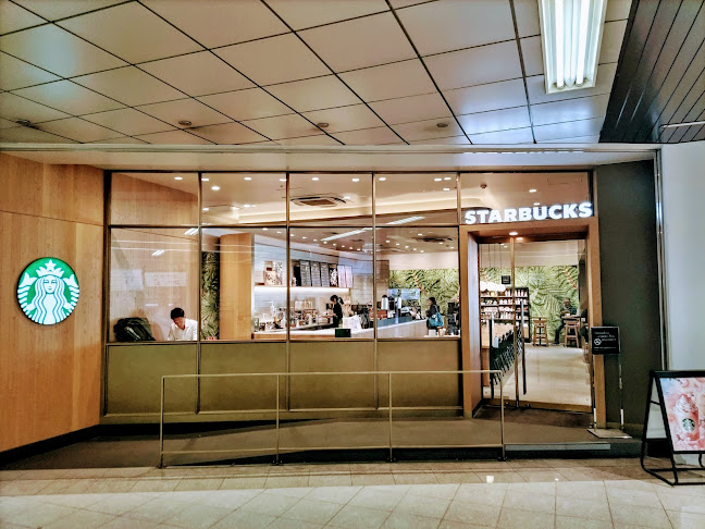 Comentarii opinii despre スターバックス コーヒー JR上野駅 入谷改札前店