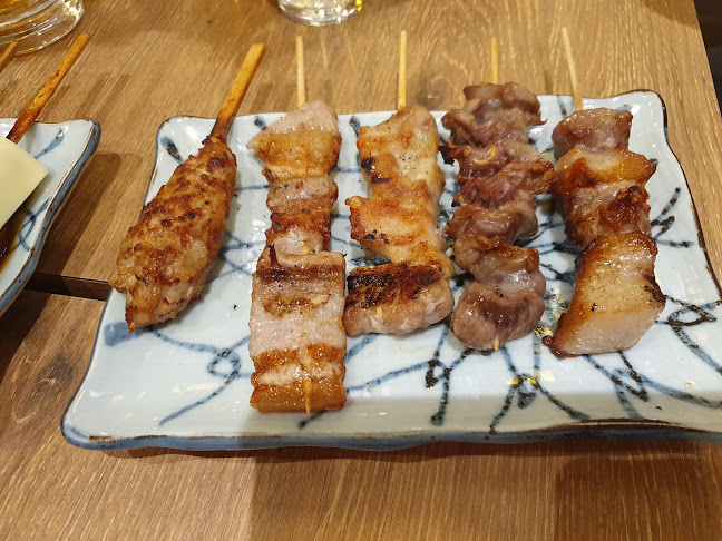 Opinii despre 揚げたて串揚げと焼き鳥 大衆串横丁てっちゃん キラリス函館駅前店 în 函館市 - 飲食業