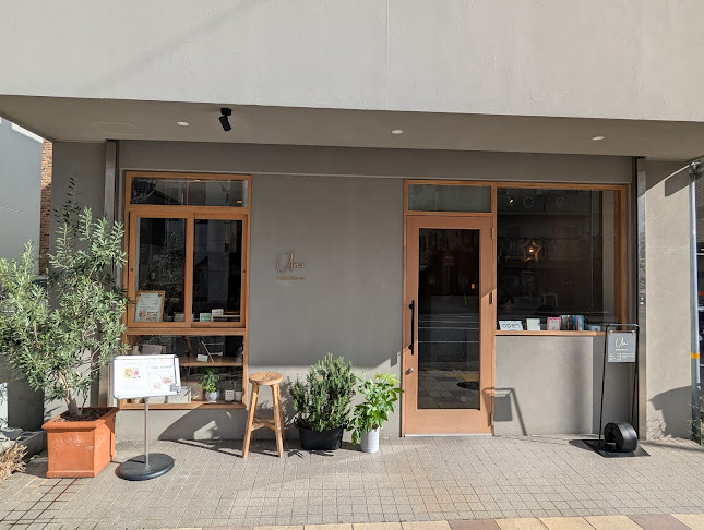 Comentarii opinii despre ビストロ ユニート