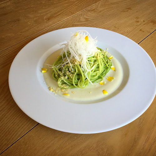 HIKARI SHOKUDO - 飲食業