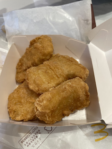 Opinii despre マクドナルド 九段下店 în 千代田区 - 飲食業