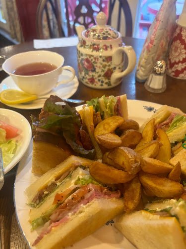 スリーチムニーズ - 大阪市