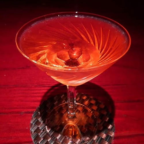 Comentarii opinii despre ウスケボＢＡＲ仏壇通店