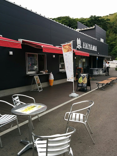 Opinii despre ブレドール 葉山ステーション店 în 葉山町 - 飲食業