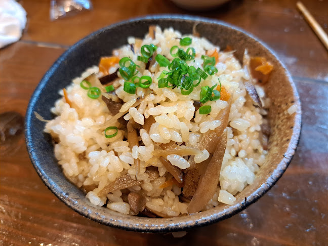 べんがら亭 港店 - 飲食業